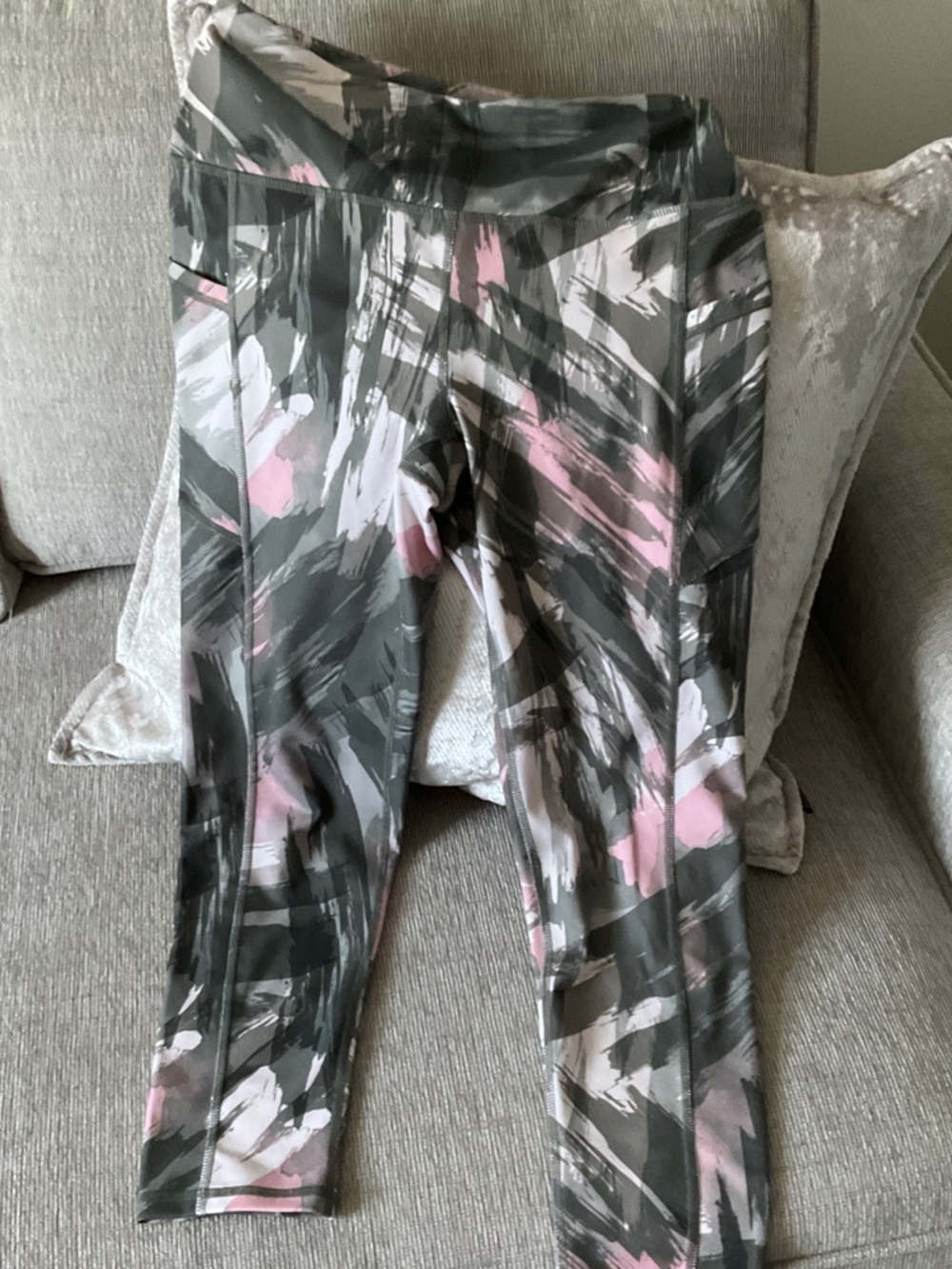 GAIAM Pink, Gray & White Brushstroke Leggings
